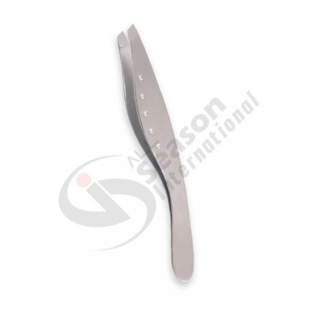 Eye brow tweezers