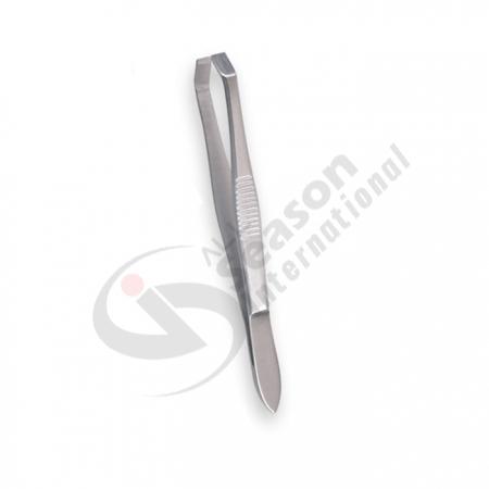 Eye brow tweezers