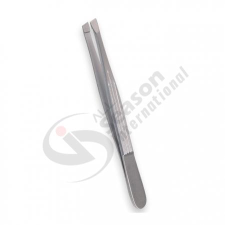 Eye brow tweezers