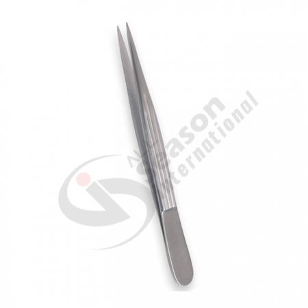 Eye brow tweezers